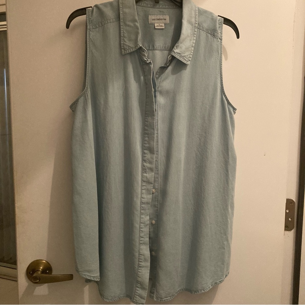 Liz Claiborne shirt - excellent condition-